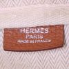 Bolso de mano Hermes Victoria en cuero togo color oro - Detail D3 thumbnail