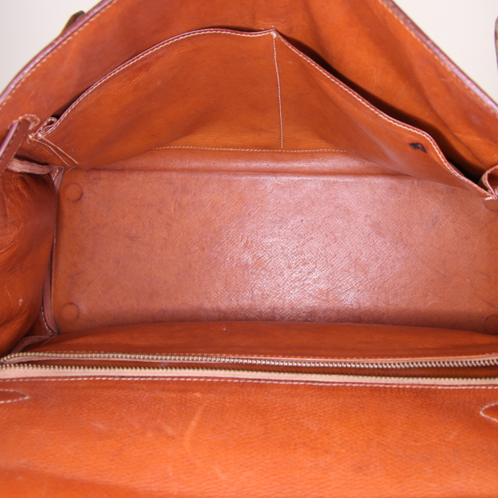 Sac à main Hermes Kelly 28 cm en cuir Courchevel gold - Detail D2