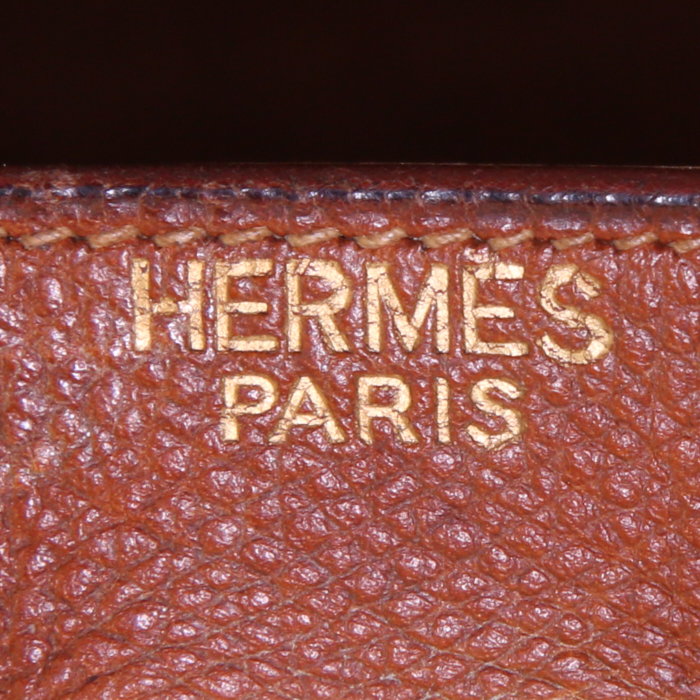Hermes Kelly 28 cm handbag in gold Courchevel leather - Detail D3