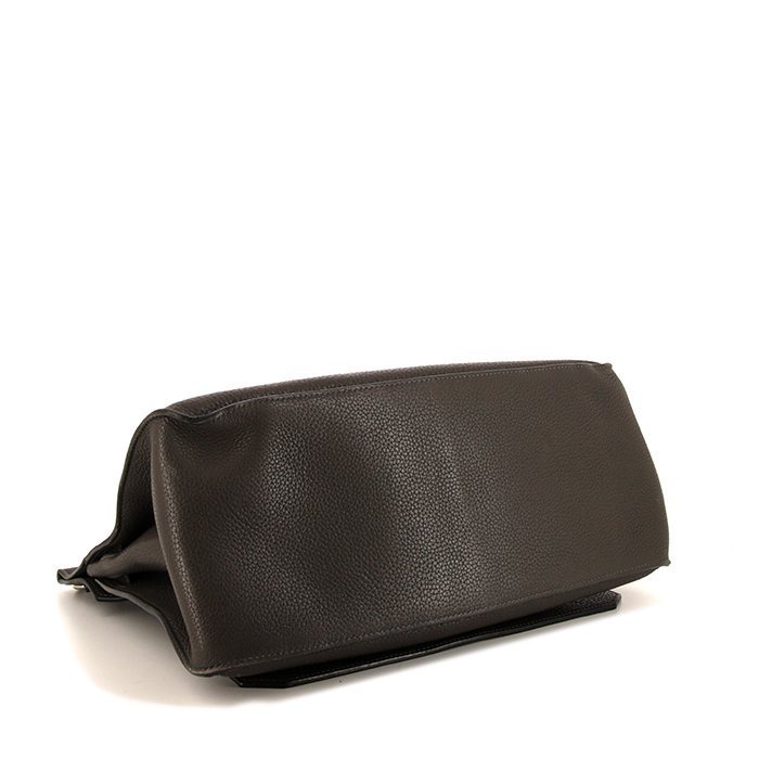 Hermès Jypsiere shoulder bag in grey togo leather - Detail D4