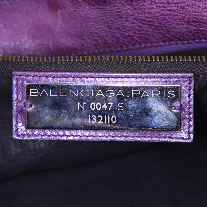 Sac de week end Balenciaga Work en cuir vieilli violet - Detail D3