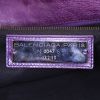 Sac de week end Balenciaga Work en cuir vieilli violet - Detail D3 thumbnail