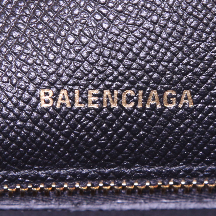 Sac bandoulière Balenciaga Ville Top Handle en cuir grainé rose - Detail D4