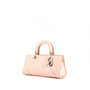 Dior Vintage handbag in varnished pink leather cannage