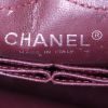 Bolso de mano Chanel  Chanel 2.55 en cuero acolchado negro - Detail D4 thumbnail