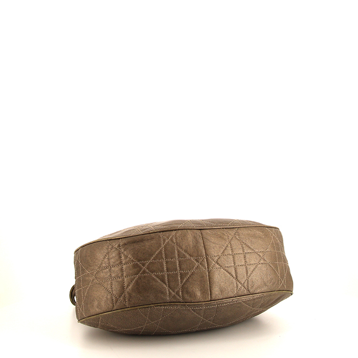 Sac à main Dior Vintage en cuir cannage marron - Detail D4