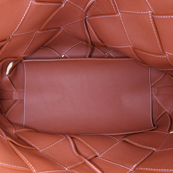 Loewe Woven shopping bag in brown braided leather - Detail D3