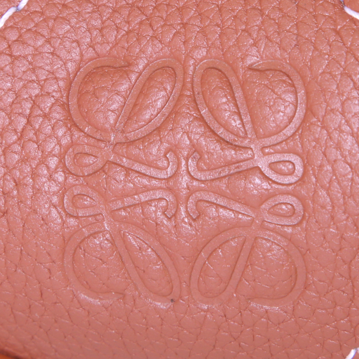 Loewe Woven shopping bag in brown braided leather - Detail D4