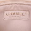 Chanel Shopping GST bag worn on the shoulder or carried in the hand in beige quilted grained leather - Detail D3 thumbnail