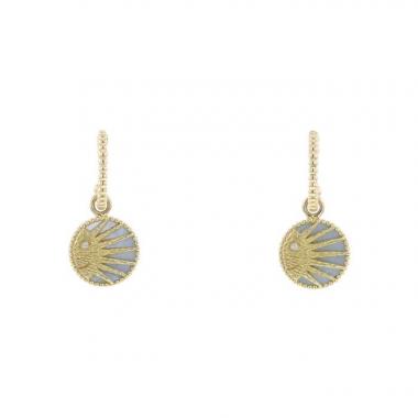 Earrings in yellow gold,  mother of pearl and onyx