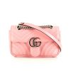 Sac bandoulière Gucci GG Marmont mini en cuir matelassé rose - 360 thumbnail