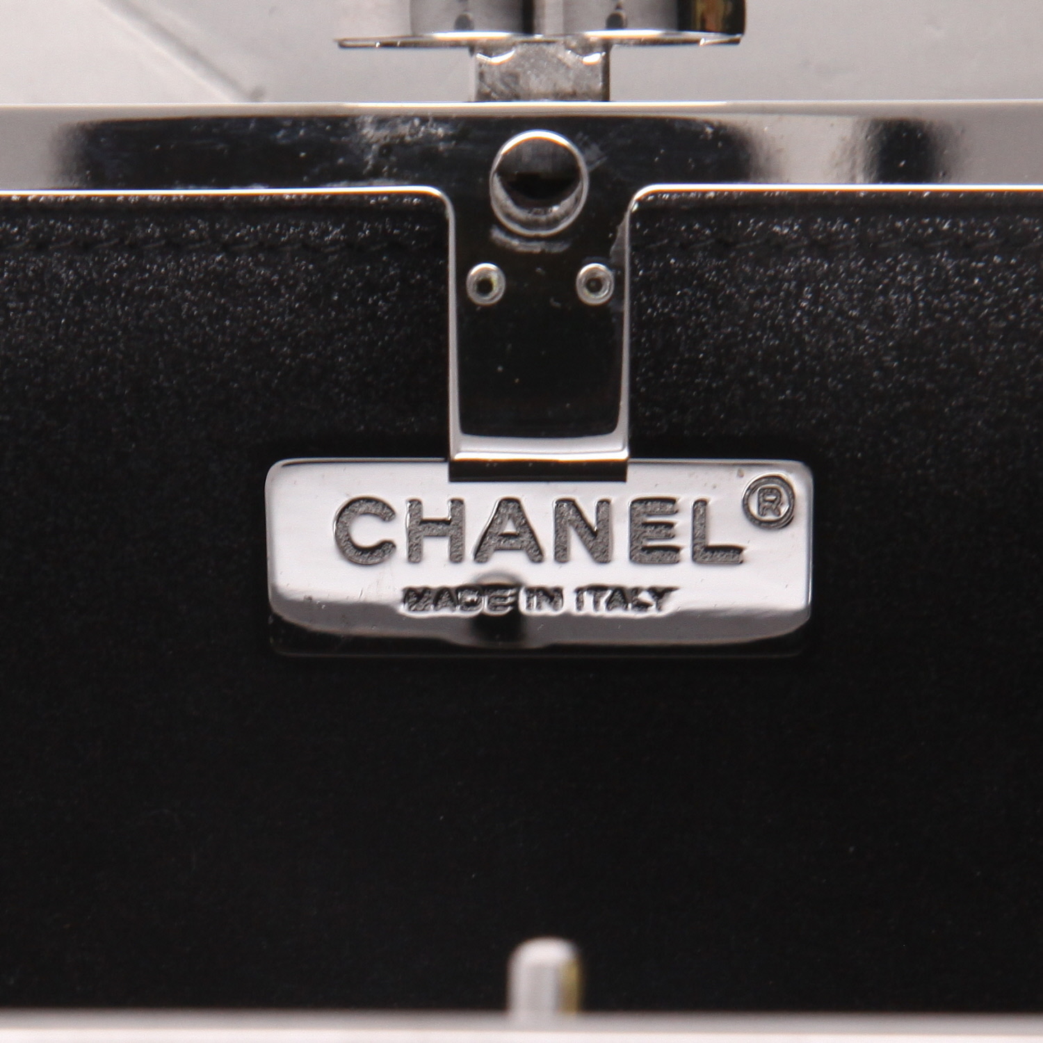 Borsa a tracolla Chanel  Editions Limitées in resina grigia - Detail D2