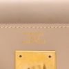 Hermès  Kelly 32 cm handbag  in beige box leather - Detail D2 thumbnail