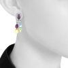 Paire de boucles d'oreilles articulée Bulgari Allegra en or blanc,  diamants et pierres de couleurs - Detail D1 thumbnail