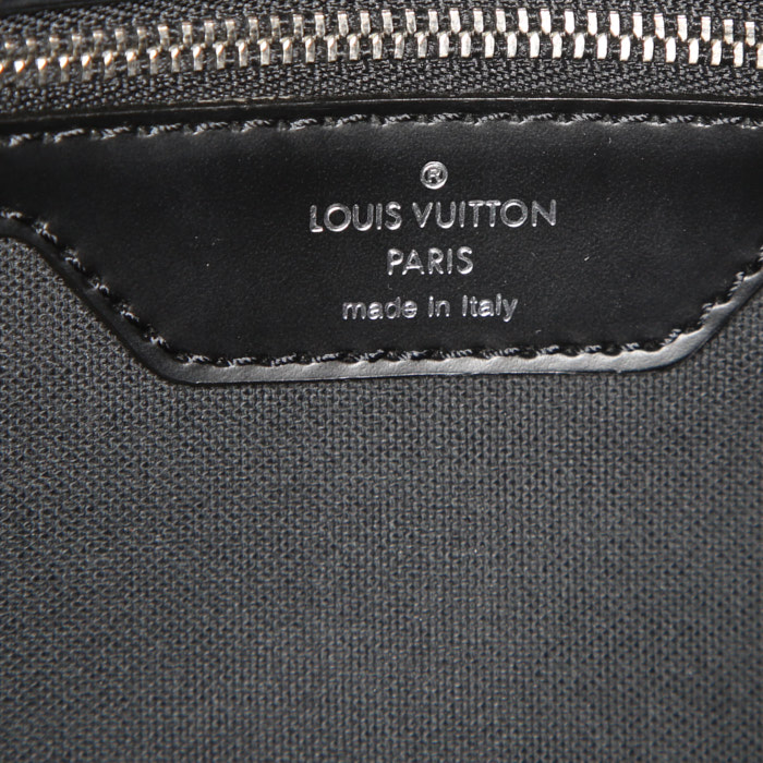 Bolso bandolera Louis Vuitton  Viktor en cuero taiga gris antracita y lona gris - Detail D3