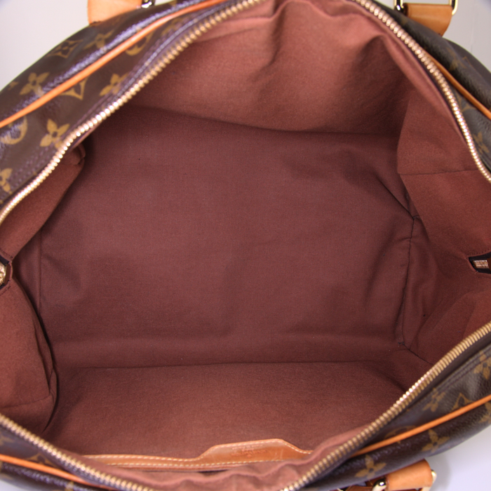 Sac de week end Louis Vuitton Carryall en toile monogram enduite marron et cuir naturel - Detail D2
