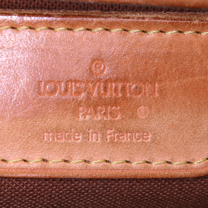 Sac de week end Louis Vuitton Carryall en toile monogram enduite marron et cuir naturel - Detail D3