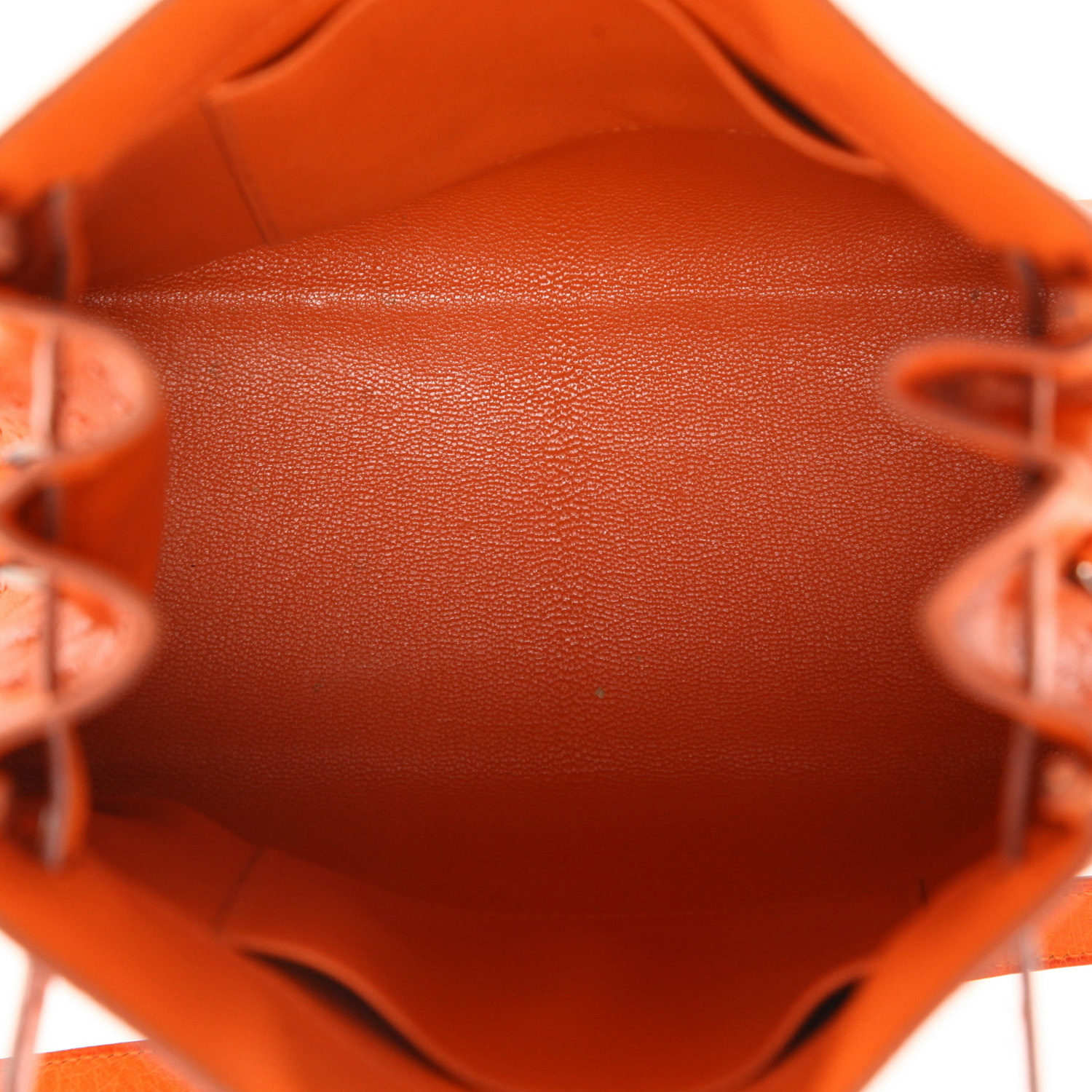 Bolso de mano Hermès Kelly Sport en avestruz naranja - Detail D3