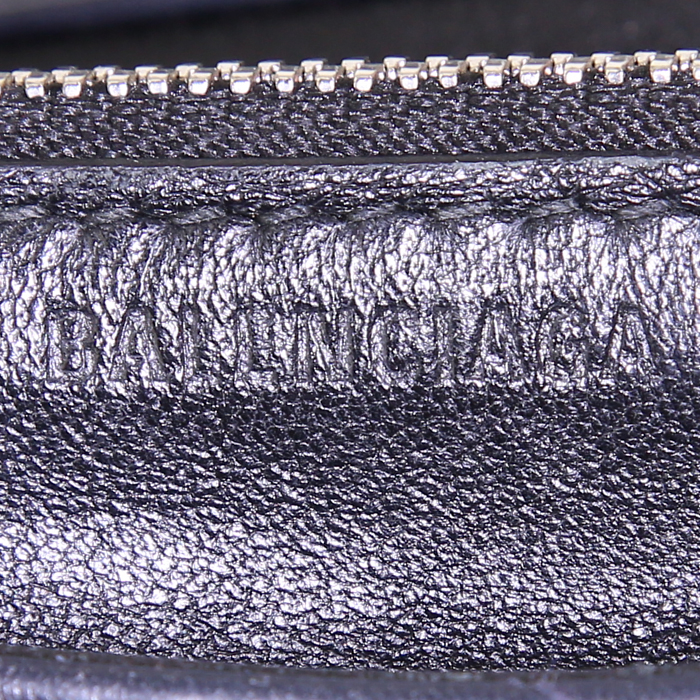 Bolso bandolera Balenciaga BB Chain modelo pequeño en cuero acolchado negro - Detail D3