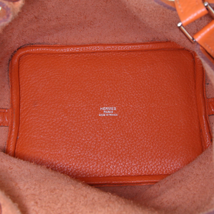 Bolso de mano Hermes Picotin modelo pequeño en cuero togo naranja - Detail D2