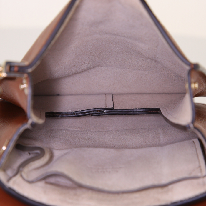 Chloé Faye Bracelet handbag in brown leather and brown suede - Detail D3