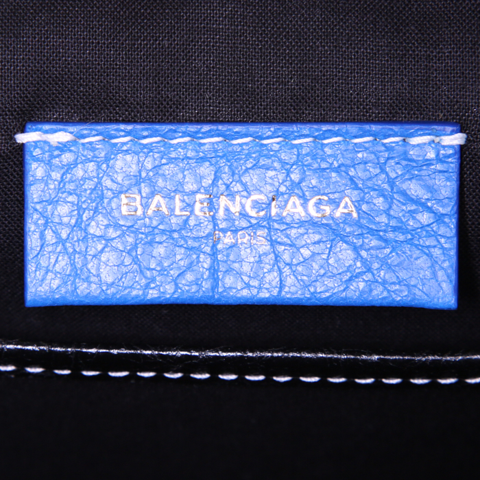 Pochette Balenciaga Bazar shopper en cuir tricolore bleu blanc et noir - Detail D3