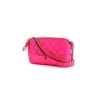 Bolso bandolera Chanel Gabrielle  en cuero acolchado rosa - 00pp thumbnail