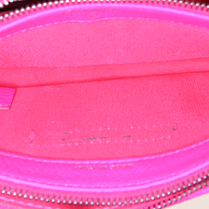 Chanel Gabrielle shoulder bag in pink quilted leather - Detail D3