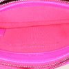 Bolso bandolera Chanel Gabrielle  en cuero acolchado rosa - Detail D3 thumbnail