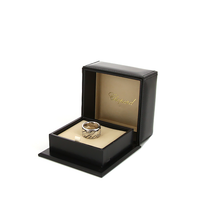 Bague Chopard Chopardissimo grand modèle en or blanc - Detail D2