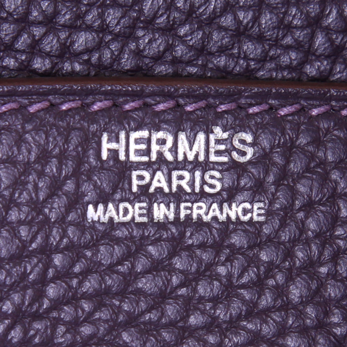 Sac à main Hermes Birkin 30 cm en cuir togo violet - Detail D3