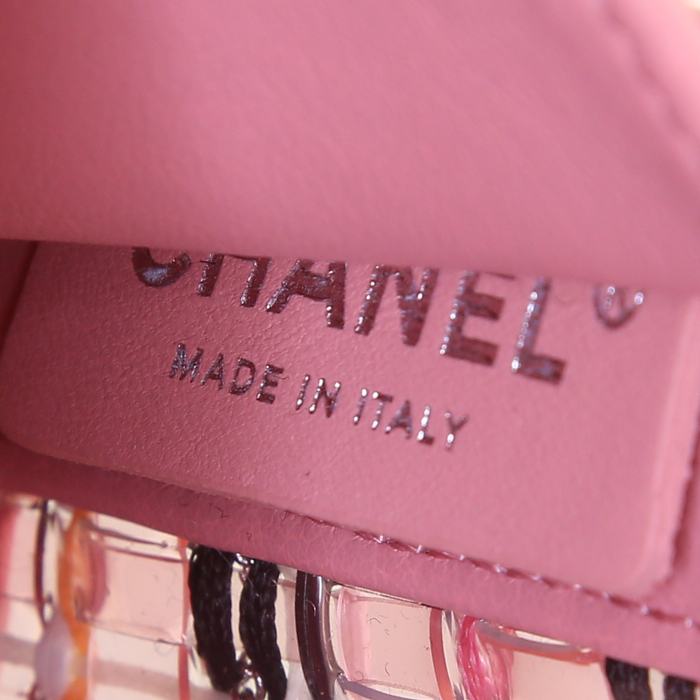 Chanel Boy mini handbag in pink plastic and pink leather - Detail D4