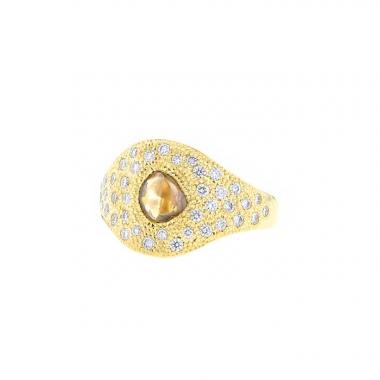 Sortija De Beers Aurora en oro amarillo y diamante en bruto marrón y en diamantes