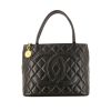 Bolso de mano Chanel Medaillon - Bag en cuero granulado acolchado negro - 360 thumbnail