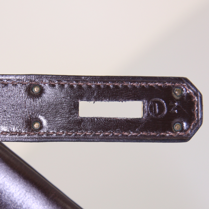 Hermes Kelly 32 cm handbag in chocolate brown box leather - Detail D5