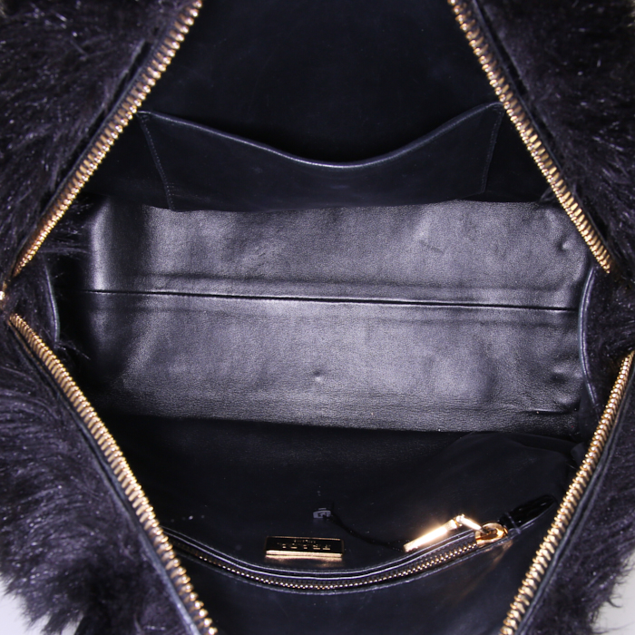 Prada handbag in black synthetic furr - Detail D2