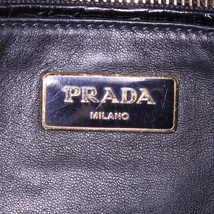 Sac à main Prada en fourrure synthétique noire - Detail D3