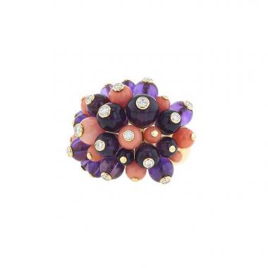 Bague Cartier Délice de Goa en or jaune, corail, améthystes et diamants
