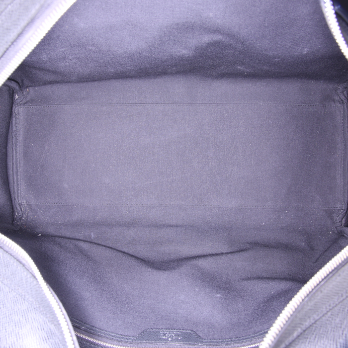 Bolsa de viaje Louis Vuitton en cuero taiga negro - Detail D2