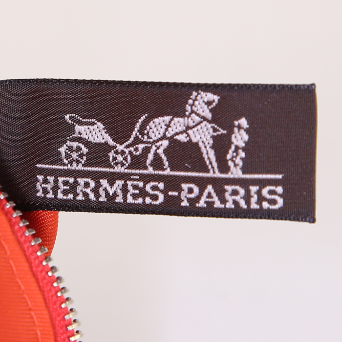 Pochette Hermès Fourbi modello grande in seta grigia con motivo e pelle Barenia marrone - Detail D2