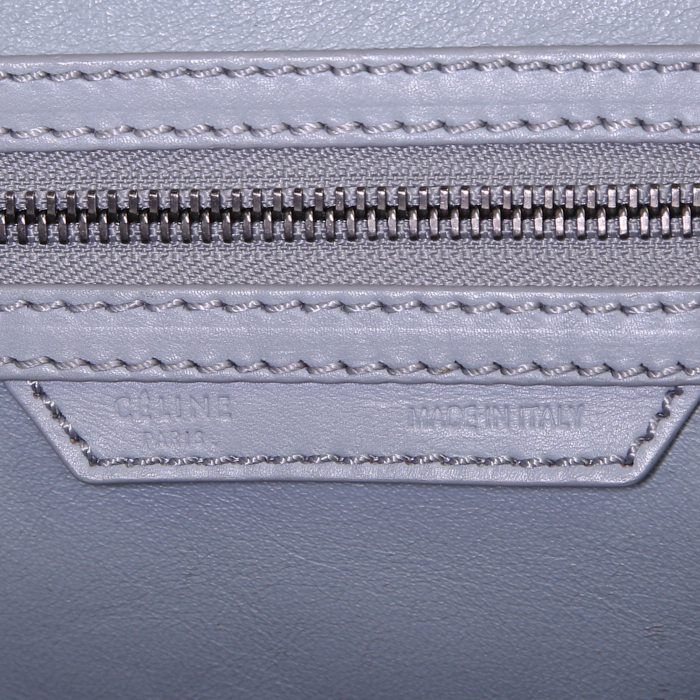 Bolso de mano Celine Luggage mini en cuero azul gris - Detail D3