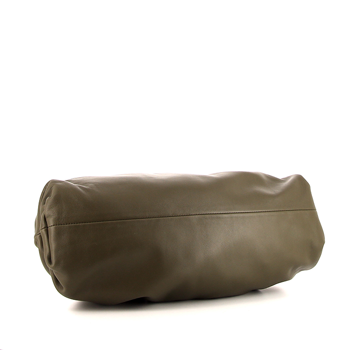 Pochette Bottega Veneta The Pouch in pelle liscia verde kaki - Detail D4
