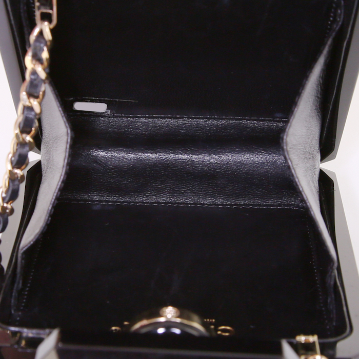 Chanel Editions Limitées clutch in black plexiglas - Detail D2