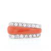 Geometric Vintage ring in white gold,  coral and diamonds - 360 thumbnail