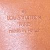 Bolsa de viaje Louis Vuitton Sirius 50 en lona Monogram marrón y cuero natural - Detail D3 thumbnail