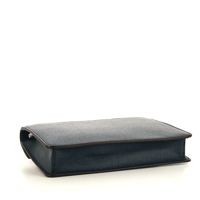 Salvatore Ferragamo Continental handbag/clutch in blue grained leather - Detail D4