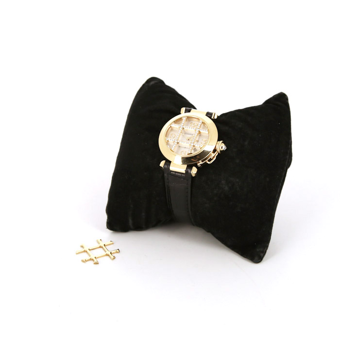 Cartier Pasha Grille watch in yellow gold Ref:  2520 Circa  2000 - Detail D3