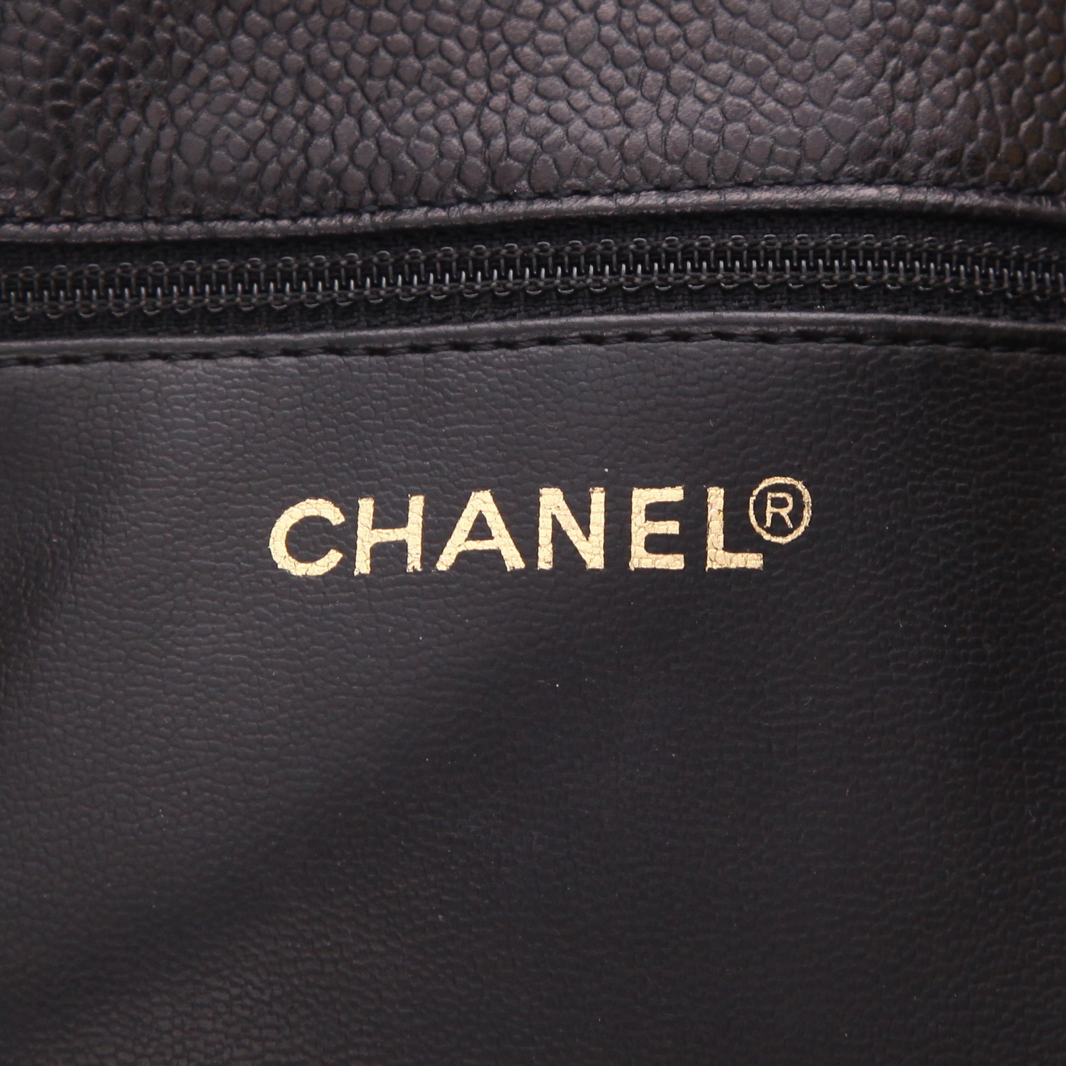 Chanel  Triple Coco shopping bag  in black leather - Detail D2