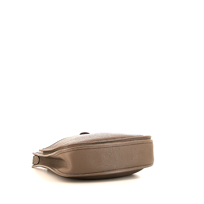 Borsa a tracolla Hermes Evelyne modello piccolo in pelle togo etoupe - Detail D4
