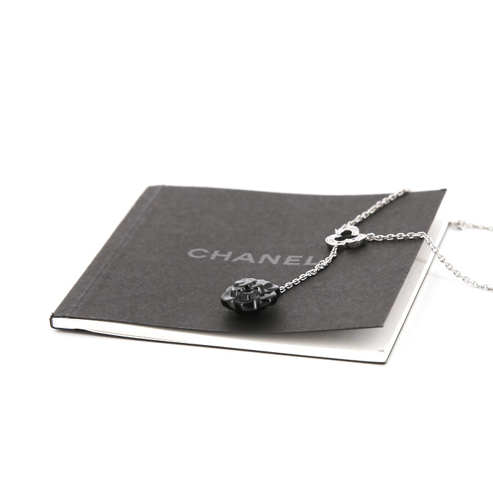 Collana Chanel Camelia in onice, oro bianco e diamante - Detail D2